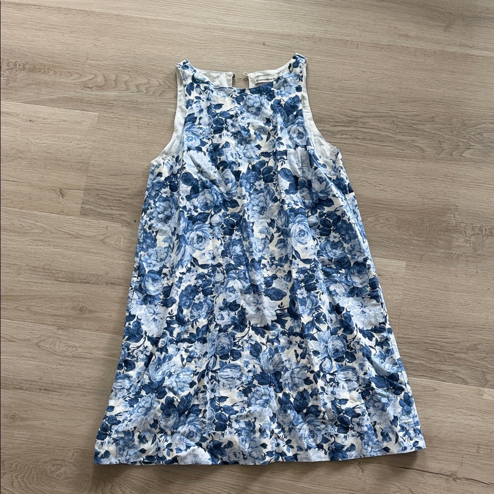 Abercrombie & Fitch Blue and White Floral Sleeveless Dress